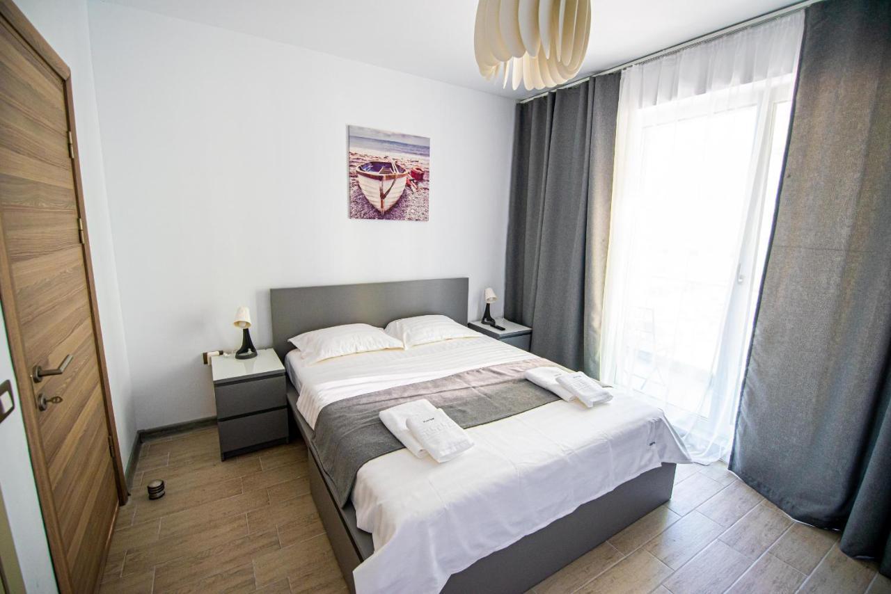 Apartment Katrina - Alezzi Beach - Sea View Navodari Bagian luar foto