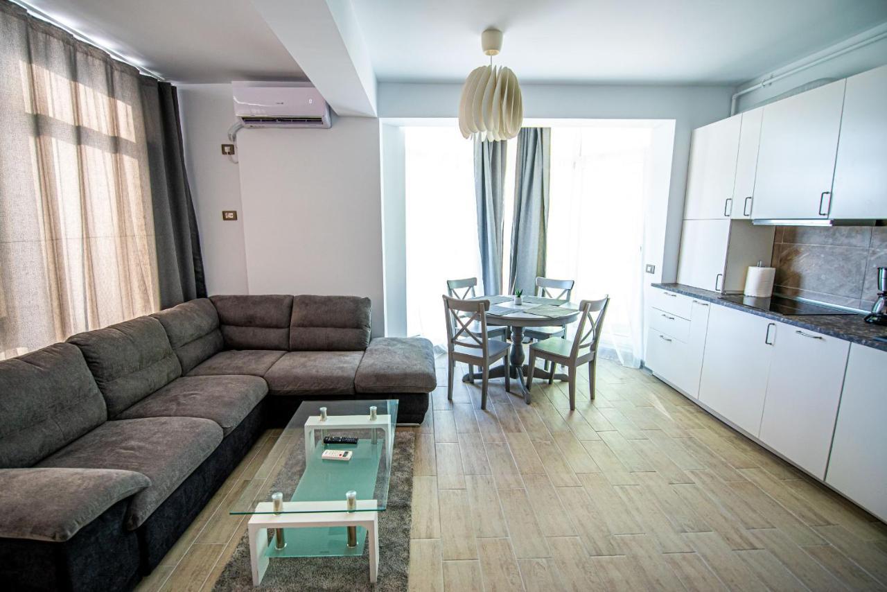 Apartment Katrina - Alezzi Beach - Sea View Navodari Bagian luar foto